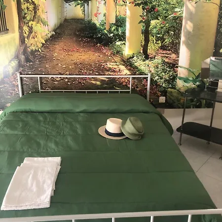 Casa Ninetta * バーリ